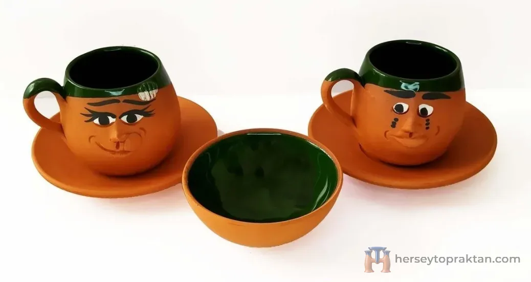 Emojili 3 Lü Toprak Fincan Takımı Yeşil